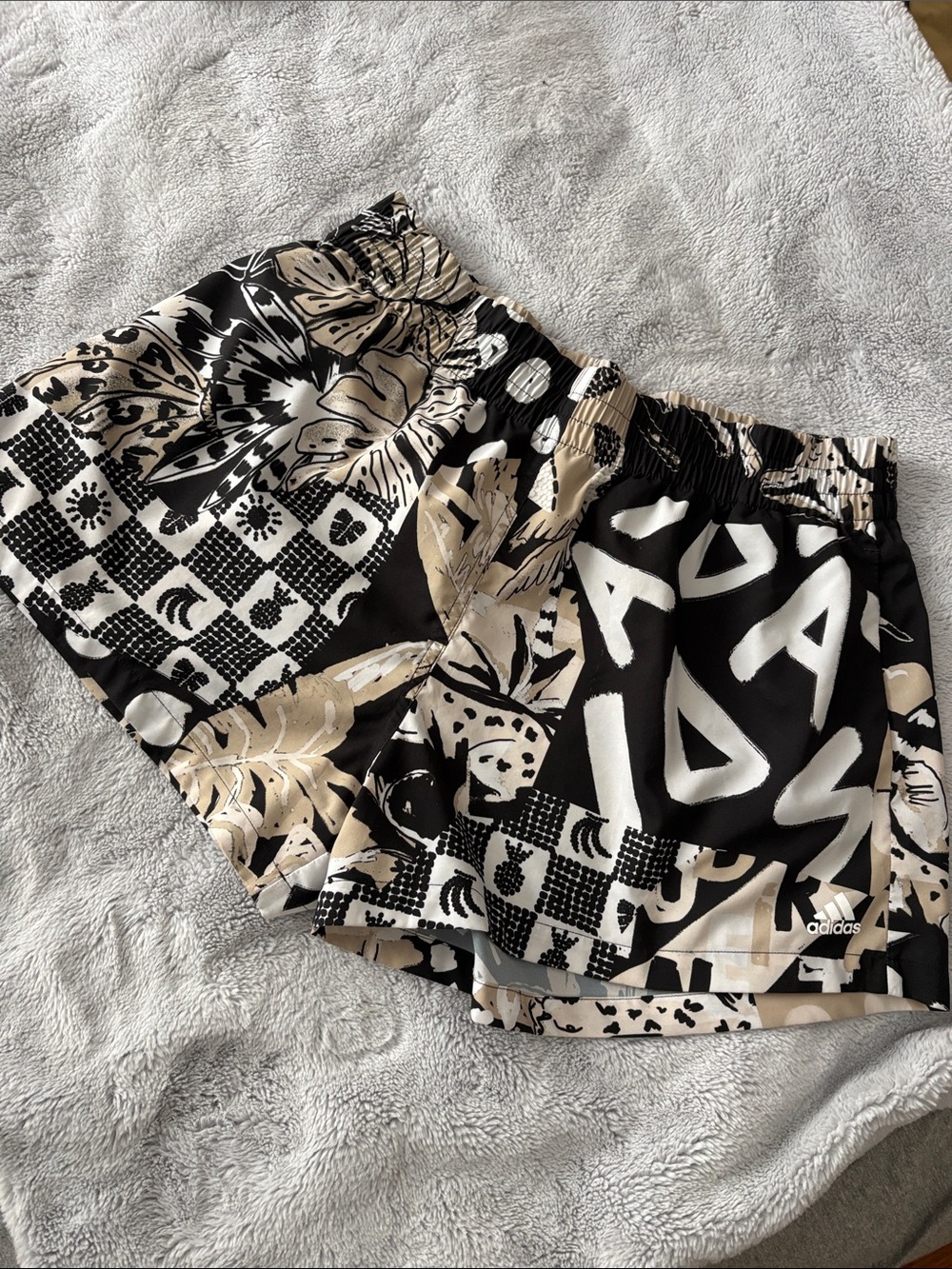 EUC adidas X Farm Rio Black/Beige Graphic Print Women's Athletic Shorts Size L